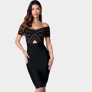 🆕BEBE OFF SHOULDER BANDAGE MIDI‎ DRESS